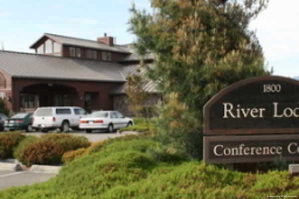 The Redwood Riverwalk Hotel (Fortuna)